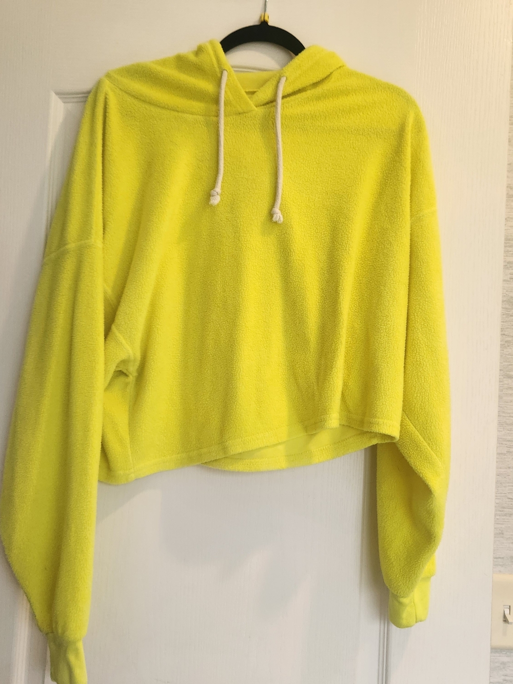 Double Zero Neon Yellow Fleece Cropped Hoodie S Euc